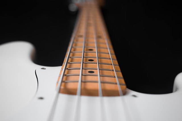 fender american performer precision bass review